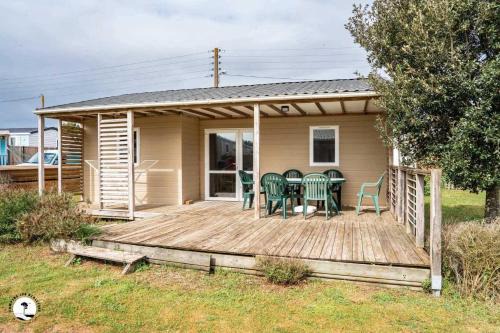 La Faute-sur-Mer Ski Chalet | Discover Cozy Chalets in La Faute-sur-Mer, France