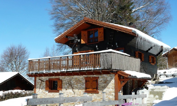 Saint-Paul-en-Chablais Ski Chalet | Pet-Friendly Chalet Alouette in Saint Paul en Chablais