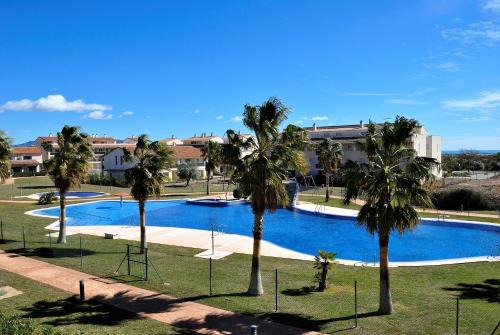 San Jorge House | Elegant Chalet for 6 in Golf Panorámica with Free Wi-Fi