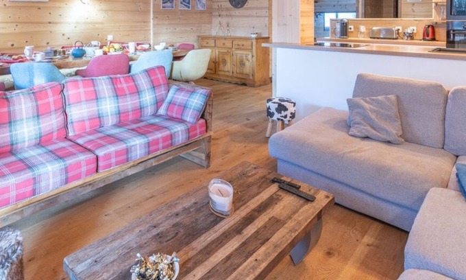 Viel-Alpe Apartment | Experience Chalet Alpe: 5 Rooms, Sauna & Hot Tub Bliss