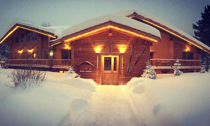 La Thuile Apartment | Prime Chalet Alpina: Steps from Ski Lifts & Family Friendly