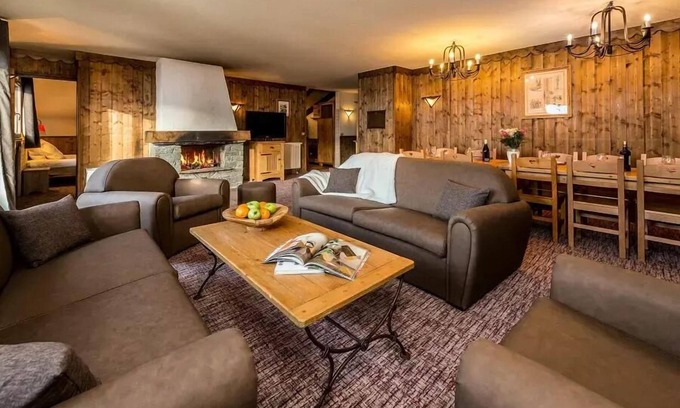 Arc-2000 Apartment | Top-Rated Chalet Altitude - Arc 2000, Ideal for Families