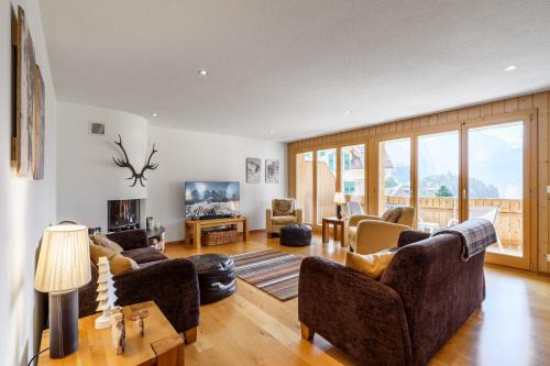 Wengen Apartment | Child-Friendly Retreat at Chalet Aquila 5 - Rated 10/10
