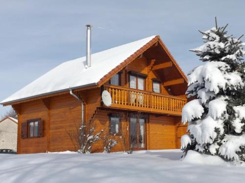 Arrentes-de-Corcieux Ski Chalet | Discover Chalet Aster: Oceanfront Escape Rated 9/10