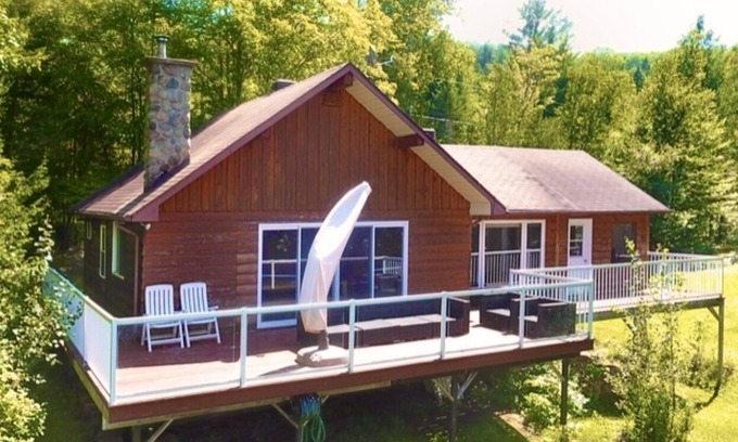 Saint Come Ski Chalet | Scenic Chalet au Bord de Leau Near Hiking and Ski Trails
