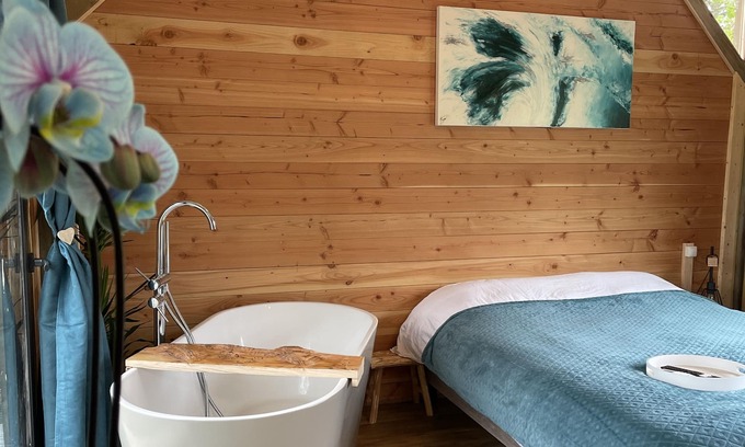 Roussayrolles Ski Chalet | Nature Retreat: Family & Pet Friendly Chalet Awaits You