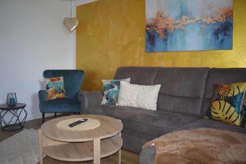 Wiemeringhausen House | Family-Friendly Retreat at Chalet Auszeit with Pet Perks