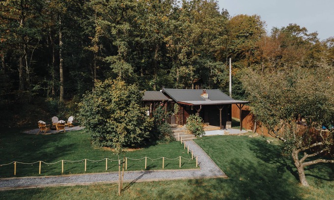 Sevry Ski Chalet | Relaxing Chalet aux Portes des Ardennes with Outdoor Spa