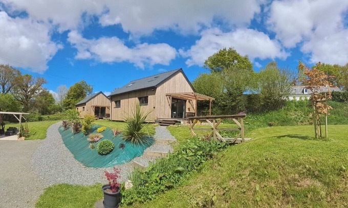 Gouezec House | Experience a Private Hot Tub Near the Canal - Rated 10/10