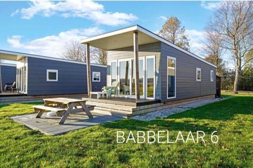 Lauwersoog Other | Chalet Babbelaar 6 - premium locatie