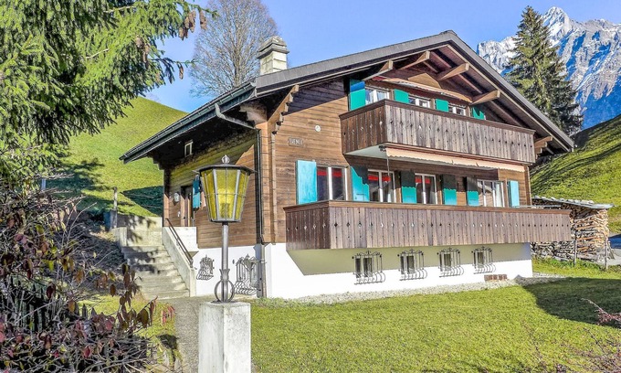 Grindelwald Apartment | Chalet Bienli: Cozy Retreat with Lake View & Spa