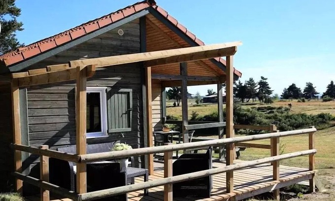 Chastanier Ski Chalet | Pet-Friendly Wooden Chalet at Camping Les Sous Bois du Lac