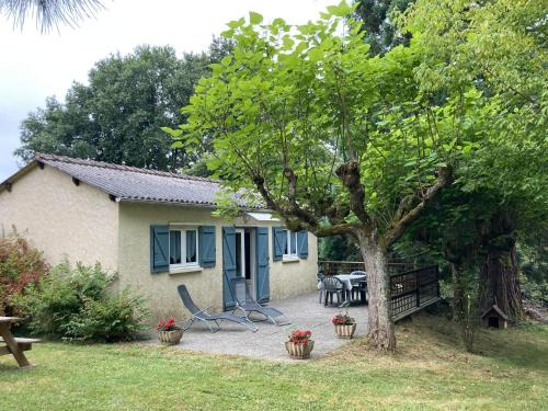 Sadroc House | Chalet Brive: Pet-Friendly Retreat with a 9/10 Rating