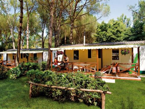 Baia Domizia Ski Chalet | Family-Friendly Retreat at Belvilla by OYO Baia Domizia