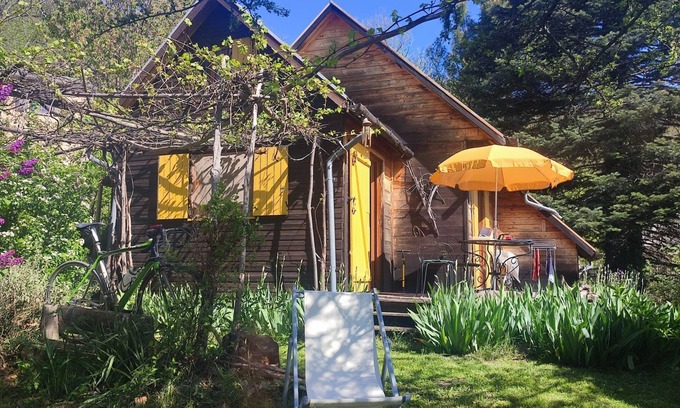 Saint-Frezal-de-Ventalon Ski Chalet | Pet-Friendly Chalet Cévenol in a Quaint Hameau