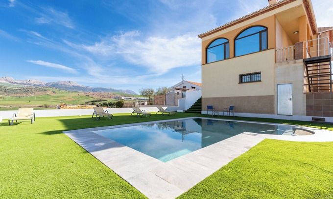 Casabermeja Ski Chalet | Explore Chalet 'Casa Rural Paradise' with Pool & Mountain Views