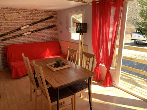 Saint-Leger-les-Melezes Ski Chalet | Picturesque Chalet in Saint Leger les Melezes with Mountain Views