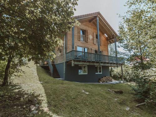 Bad Gastein Ski Chalet | Chalet 1018: Family-Friendly Retreat with Perfect Ratings