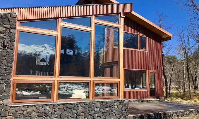 Pinto House | Elegant Chalet Ciprés with Pool, Spa & Top Guest Ratings