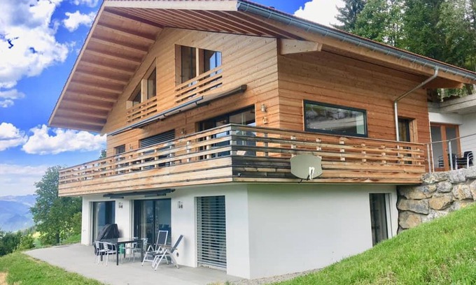 Lenk Apartment | Guest Rated: 9.6 at Chalet Coco with Spa and Breakfast