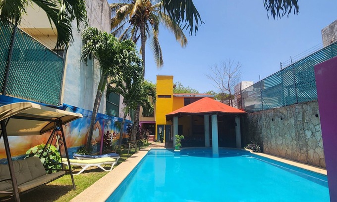 Tuxtla Gutierrez Ski Chalet | Chalet con Alberca Y Palapa, Espacio Tranquilo y Acogedor