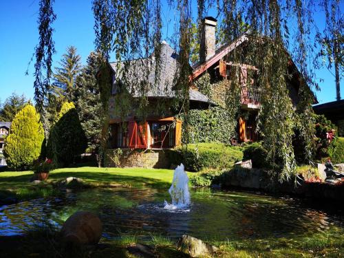 Llivia House | Family-Friendly Chalet with Pool and Lush Garden in Llivia