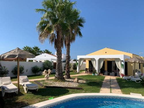Cap d'Artrutx House | Relaxing Chalet with Pool in Menorca - Pet Friendly Stay
