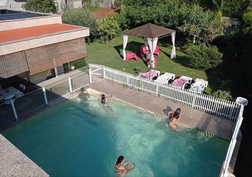 Santa Cristina de Cobres Villa | Relaxing Chalet with Pool and Fun at Ría de Vigo