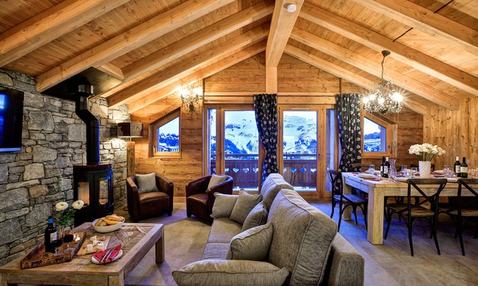 Plagne Soleil Apartment | Chalet Crocus Blanc - Family-Friendly Retreat in La Plagne