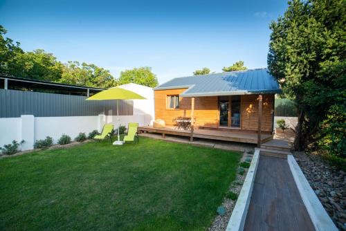 Corroios House | Discover Chalet d'Aroeira: Oceanfront Retreat with Breakfast