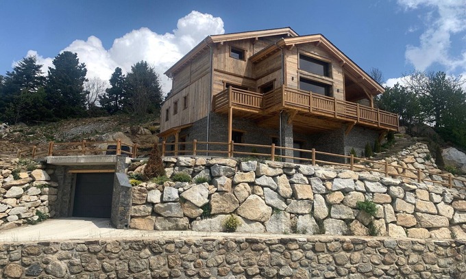 Font-Romeu-Odeillo-Via Ski Chalet | Discover Chalet DU Rocher: Family-Friendly Retreat with Spa