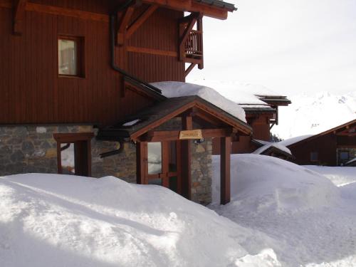 Arc-2000 Apartment | Chalet dans la Neige Edelweiss: Pool & Hot Tub Retreat