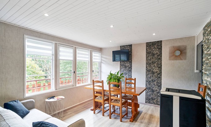 Pierre-Percee Ski Chalet | Pet-Friendly Retreat at Chalet de la Soye - Rated 9/10