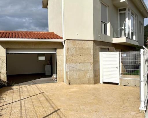Aldan House | Newly Built Chalet with Ocean View and Family-Friendly Amenities