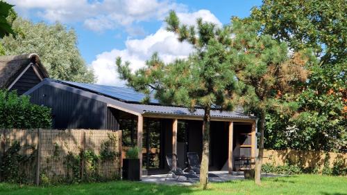 Leur Ski Chalet | Inviting Chalet de Scherpenweide with Hot Tub & Breakfast