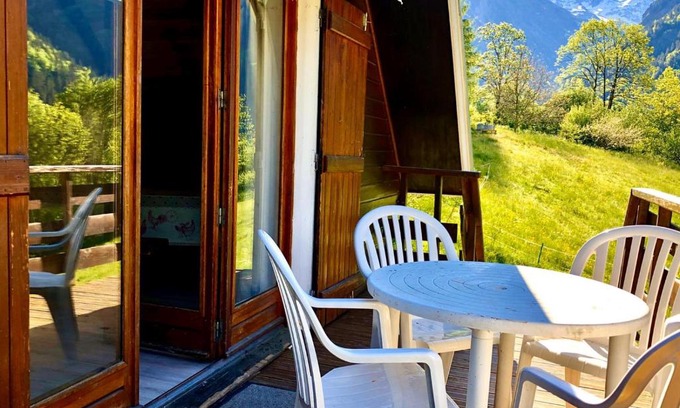 Venosc Ski Chalet | Chalet de Venosc: Pet-Friendly Family Retreat, Rated 8.9/10