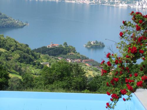 Marone Apartment | Discover Chalet della Rota: Family-Friendly Oceanfront Retreat
