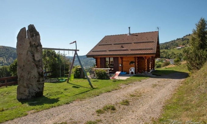 La Bresse Ski Chalet | Chalet des Papillons: Guest Rated 10/10 with Family Amenities