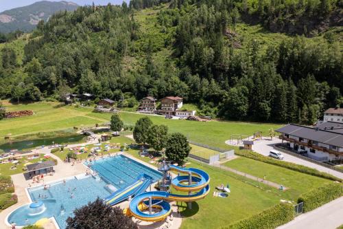 Stumm Ski Chalet | Chalet Dorfbäck: Oceanfront Oasis with Pool & Top Reviews