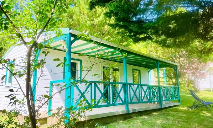 Camon Ski Chalet | Chalet Douglas Confort 32m2 air-conditioned - 2 bedrooms + Covered terrace 15m2 5/6 persons 6 persons