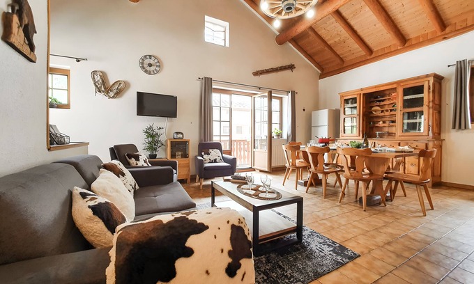 Val Cenis Ski Chalet | Chalet 'Eterlou' with Mountain View, Balcony and Wi-Fi