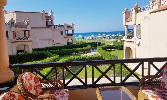 Sidi Abd El-Rahman Apartment | Family-Friendly Chalet E12 at Lazorde Bay Resort with Pool