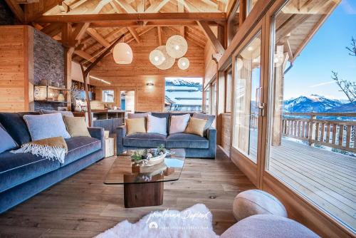 Saint-Chaffrey Ski Chalet | Discover Chalet Ecrin: Pet & Child Friendly, 10/10 Rated