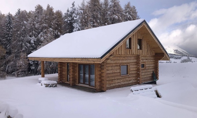 La Joue du Loup Ski Chalet | Family-Friendly Chalet en Fuste: Perfect for 8 Guests