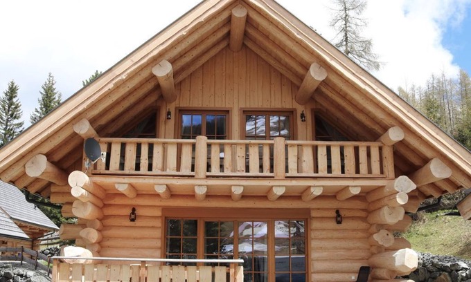 Albeck Ski Chalet | Family-Friendly Chalet Enzian - Cozy Retreat in Hochrindl