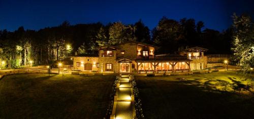 Roburent Resort | Unforgettable Oceanfront Suites at Chalet Euthalia