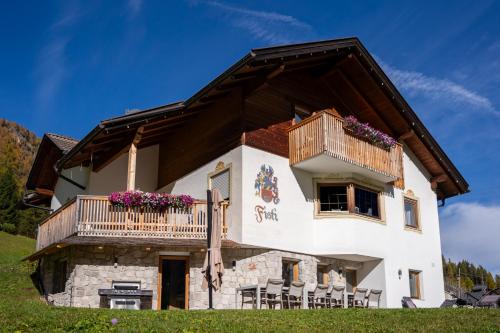 La Villa Ski Chalet | Pet-Friendly Chalet Fisti with High Guest Ratings