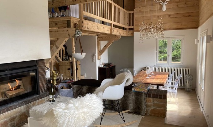 Crest-Voland Ski Chalet | Chalet Crest-Voland: 4 Bedroom Retreat with Spa & Breakfast