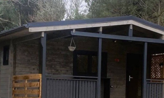 Le Fouilloux Ski Chalet | Chalet for 4, private terrace, peaceful