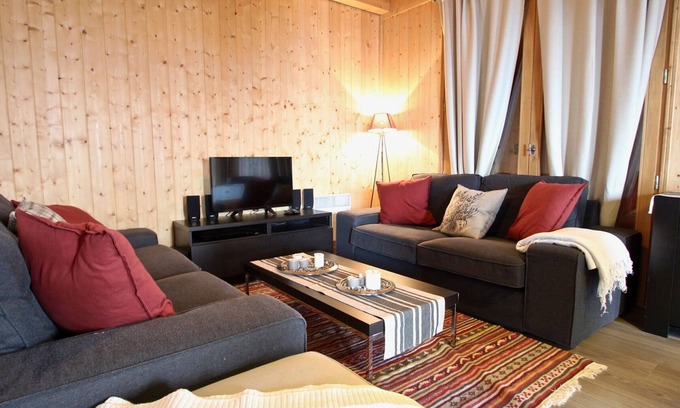 Chamrousse Ski Chalet | Discover Chalet Chamrousse: 4 Bedrooms for Family Fun